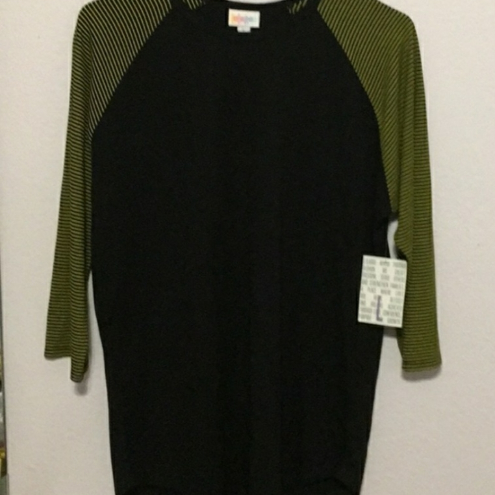 Cute Lularoe Raglan Style Top! New Without Tags! (Large)